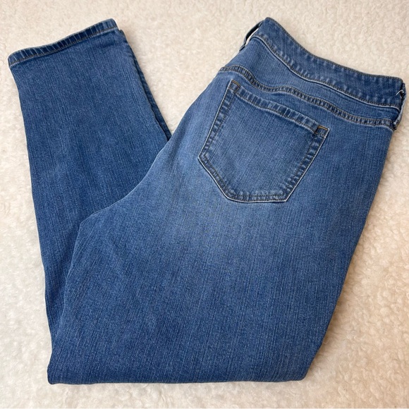 Torrid Perfect Boyfriend Ankle Vintage Stretch Jeans - Picture 4 of 9